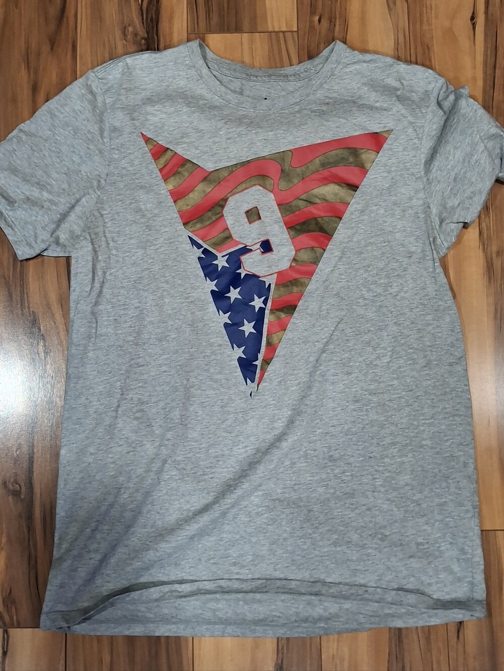 Jordan USA Gray Men's Graphic T-Shirt with American Flag Number 9 Mems Medium
